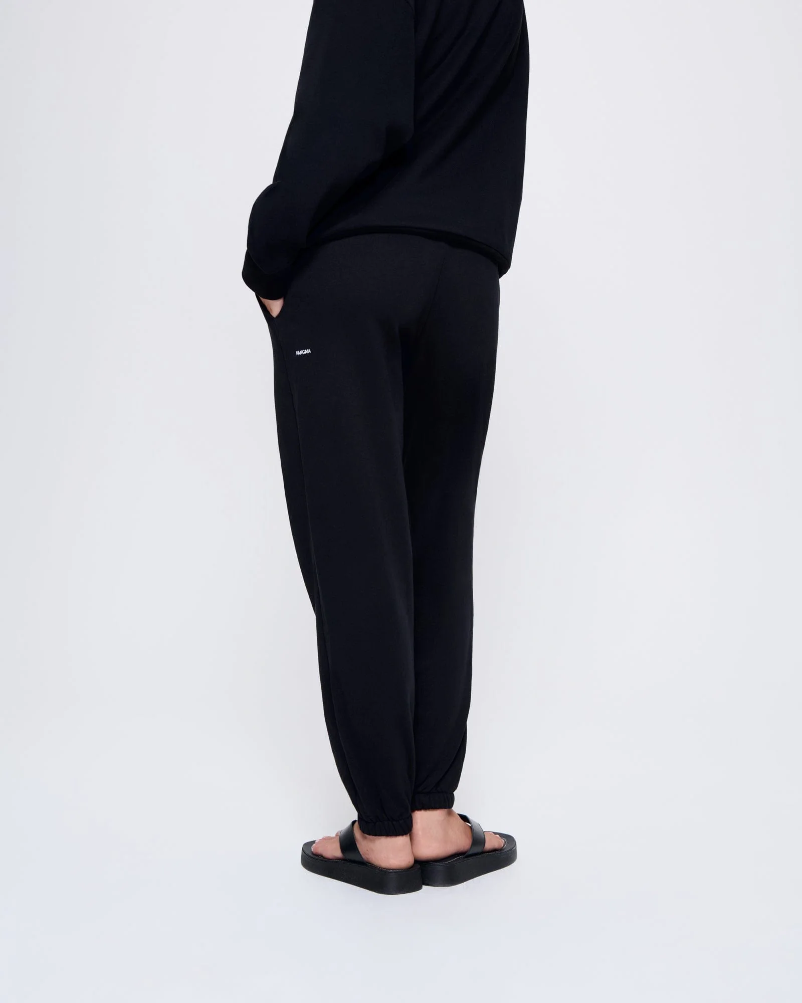 Womens 365 Midweight Track Pants—black - Image 5
